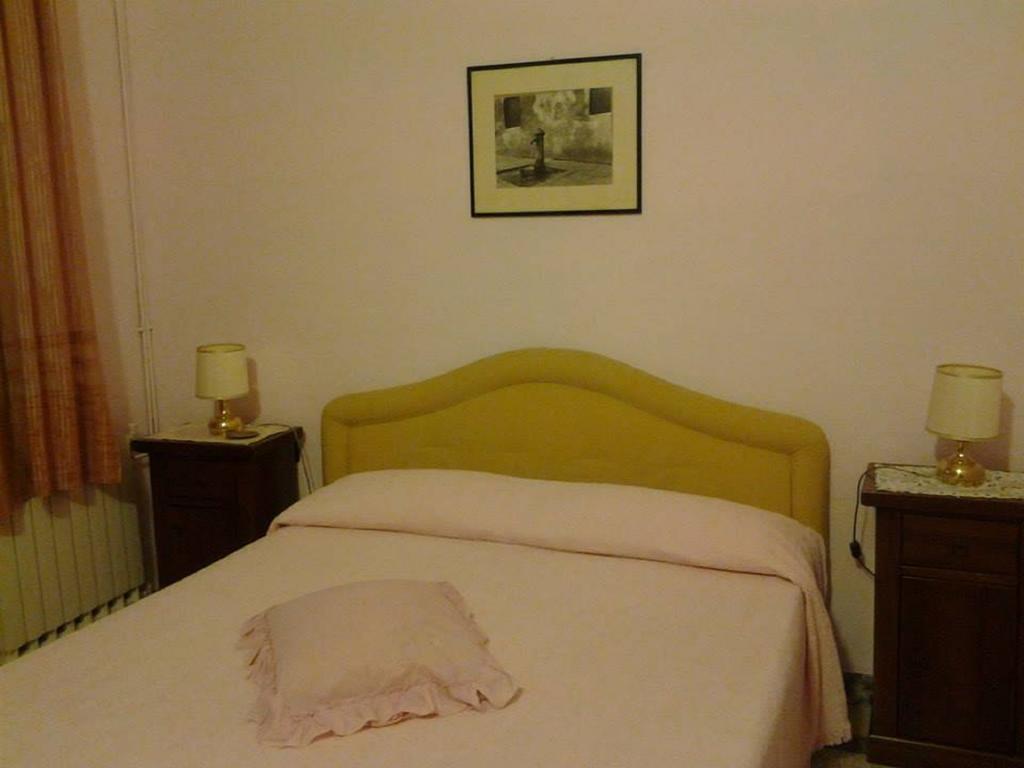 Villa Lea Viareggio Room photo